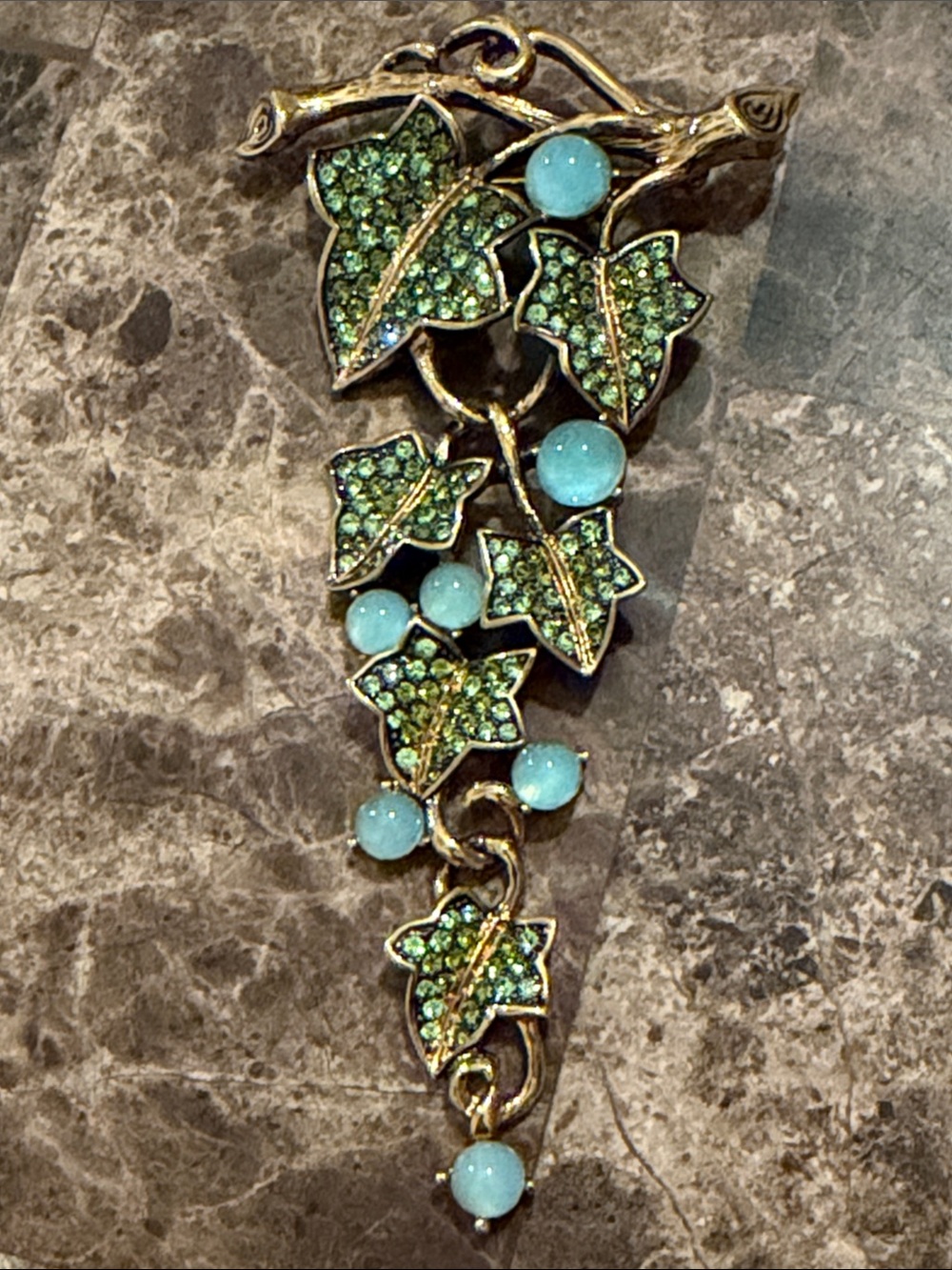 2005 LIMITED EDITION CAROLEE Joint Dangling Rhinestone Leaf Brooch.